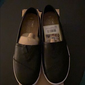 Toms Avalon Black Full Grain Leather
